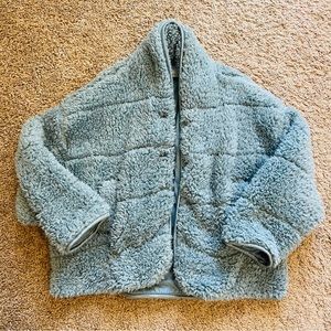 Urban Outfitters *like new* oversized Sherpa jacket size XS